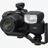 Canon OC-E4A Multi-Function Cord Product Shoe cord connected to camera and flash